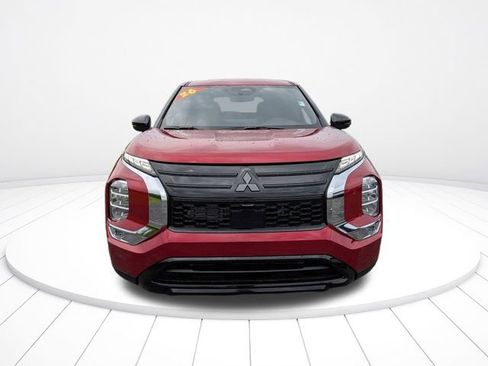 New 2026 Mitsubishi Outlander LE FWD image 8