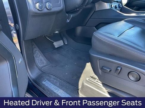 Used 2024 Chevrolet Suburban LT image 25