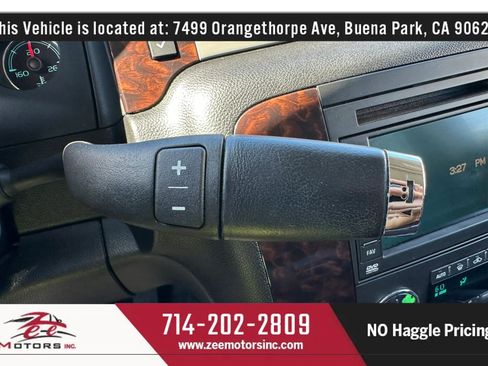 Used 2011 GMC Yukon XL Denali AWD/4WD image 36