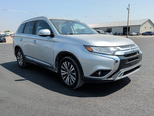 Used 2020 Mitsubishi Outlander SE AWD/4WD image 2