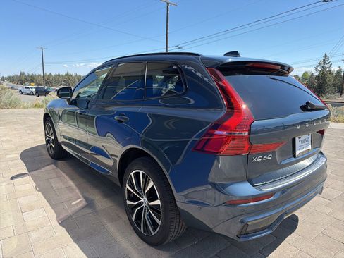 Used 2025 Volvo XC60 B5 Plus AWD/4WD image 5