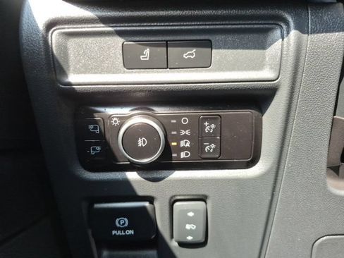 Used 2023 Ford Expedition Max Platinum AWD/4WD image 32