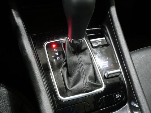 Used 2022 Jeep Compass Latitude w/ Sun and Sound Group image 23