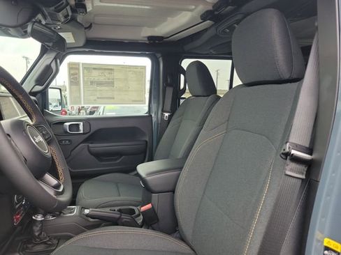 New 2024 Jeep Wrangler Unlimited image 15