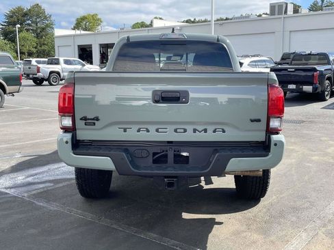 Used 2022 Toyota Tacoma SR5 w/ Trail Edition AWD/4WD image 7