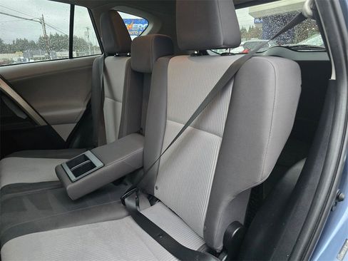 Used 2013 Toyota RAV4 LE image 18