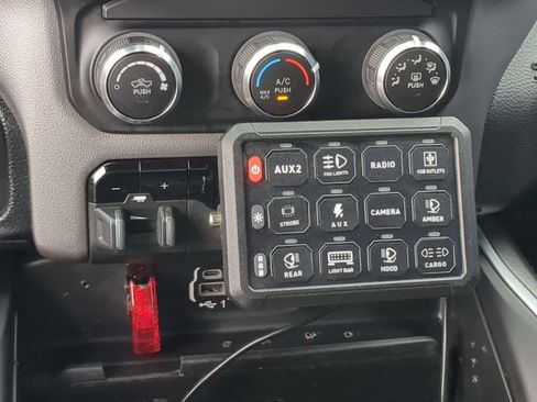 Used 2020 RAM 1500 Big Horn AWD/4WD image 32