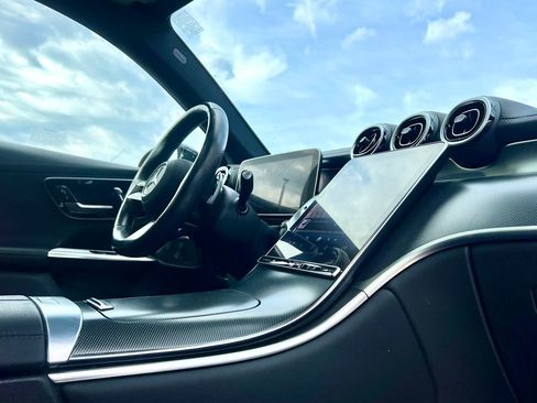 Certified 2024 Mercedes-Benz GLC 300 4MATIC image 11