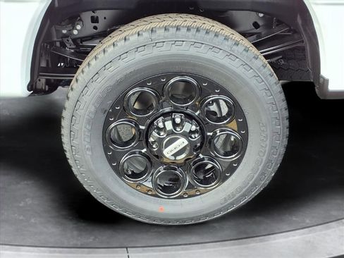 New 2026 Ford F250 XLT w/ XLT Premium Package image 16