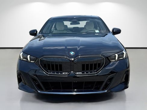 New 2027 BMW 530i w/ M Sport Package RWD image 8