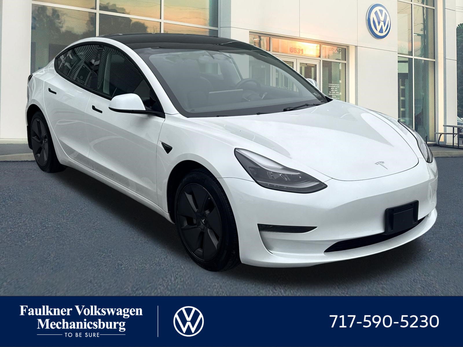 Used 2023 Tesla Model 3 Standard Range RWD image 1