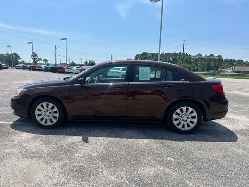 Used 2013 Chrysler 200 LX FWD image 6