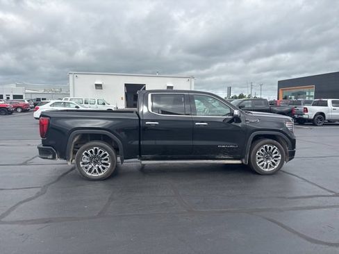 Used 2023 GMC Sierra 1500 Denali Ultimate AWD/4WD image 9