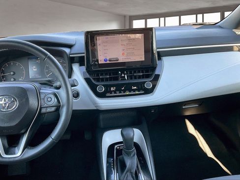 Used 2024 Toyota Corolla SE image 9