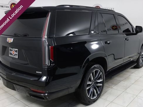 Used 2022 Cadillac Escalade Sport image 3