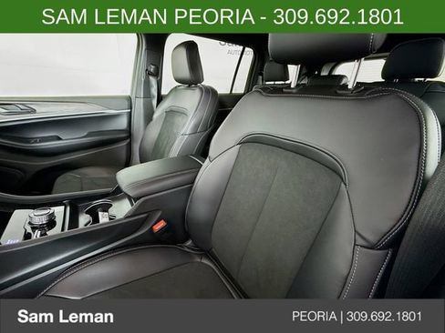 New 2026 Jeep Grand Cherokee L 4WD image 21