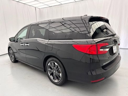 Used 2023 Honda Odyssey Elite image 5