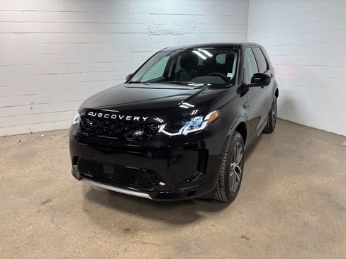 New 2025 Land Rover Discovery Sport S image 2