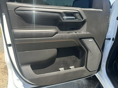 Used 2023 GMC Sierra 1500 AT4 w/ AT4 Premium Package AWD/4WD image 19