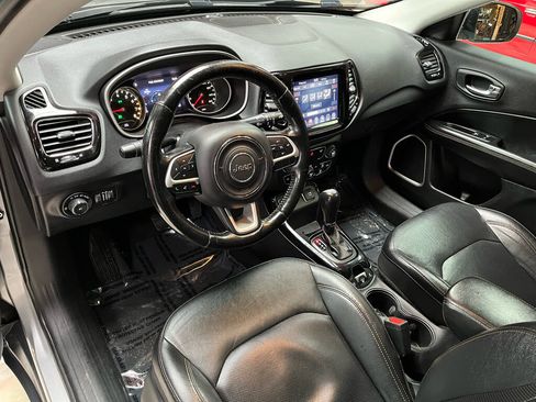 Used 2020 Jeep Compass Limited FWD image 9