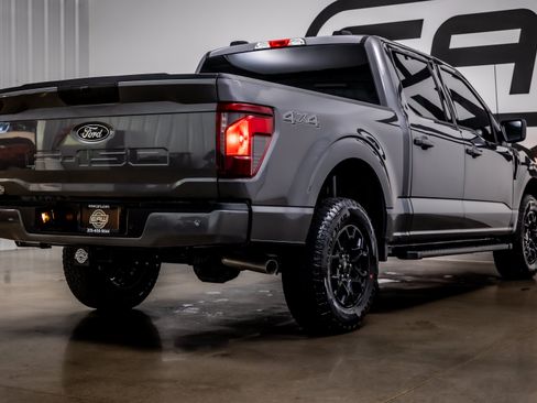 Used 2026 Ford F150 XLT w/ XLT Black Appearance Package AWD/4WD image 35