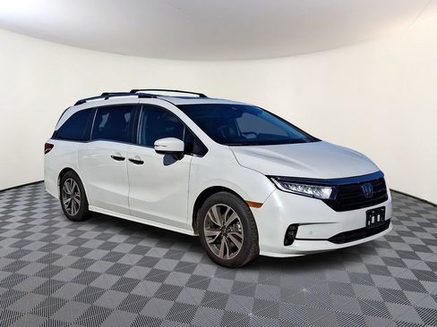 Used 2021 Honda Odyssey Touring image 1