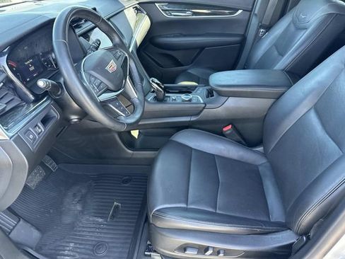 Used 2021 Cadillac XT5 Premium Luxury FWD image 16