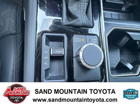 Used 2024 Toyota Tundra Limited AWD/4WD image 18