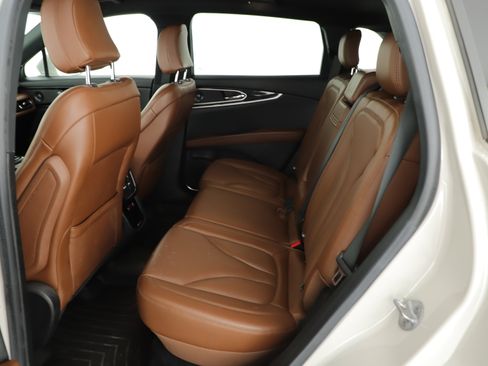Used 2022 Lincoln Nautilus Reserve FWD image 20