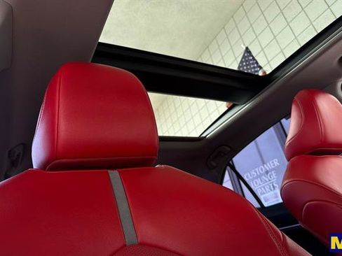 Used 2022 Toyota Camry XSE FWD image 19