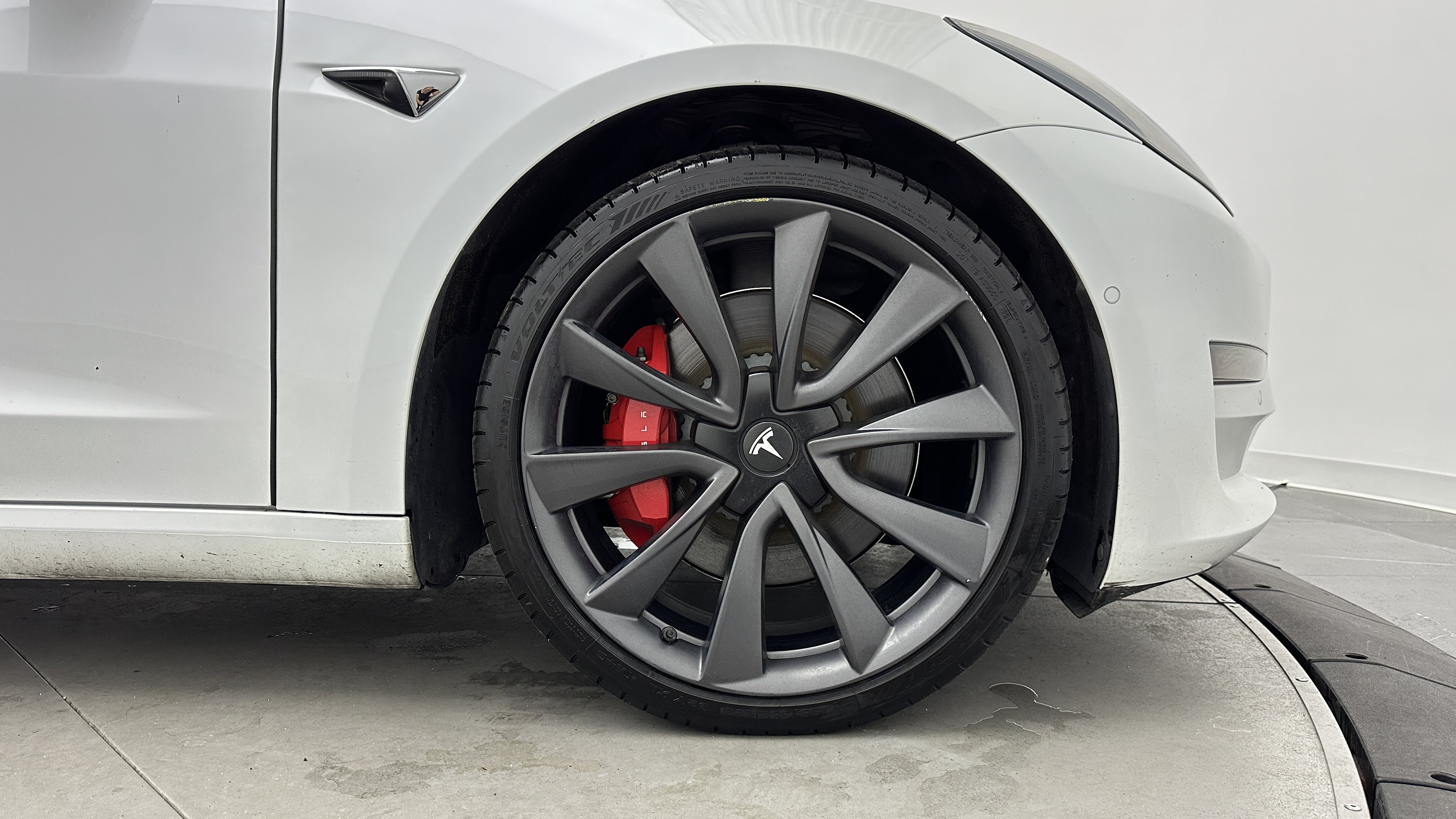 Used 2020 Tesla Model 3 Performance AWD/4WD image 8