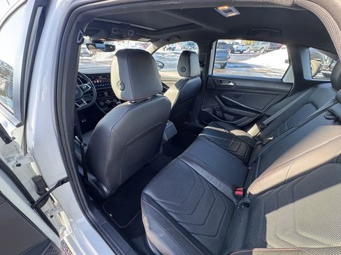 Used 2021 Volkswagen Jetta GLI Autobahn image 12