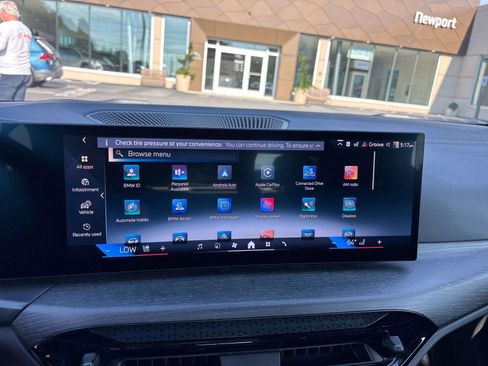 Used 2025 BMW 430i xDrive Convertible w/ M Sport Package AWD/4WD image 13