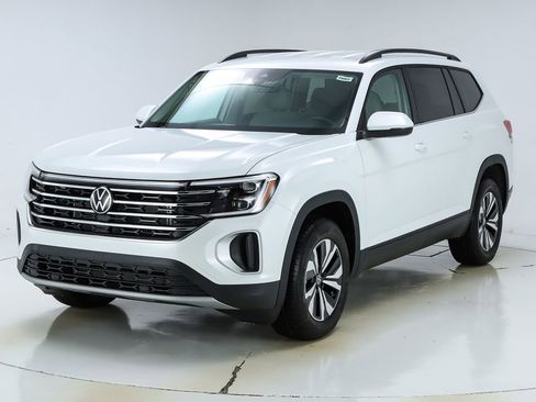 New 2026 Volkswagen Atlas SE image 1