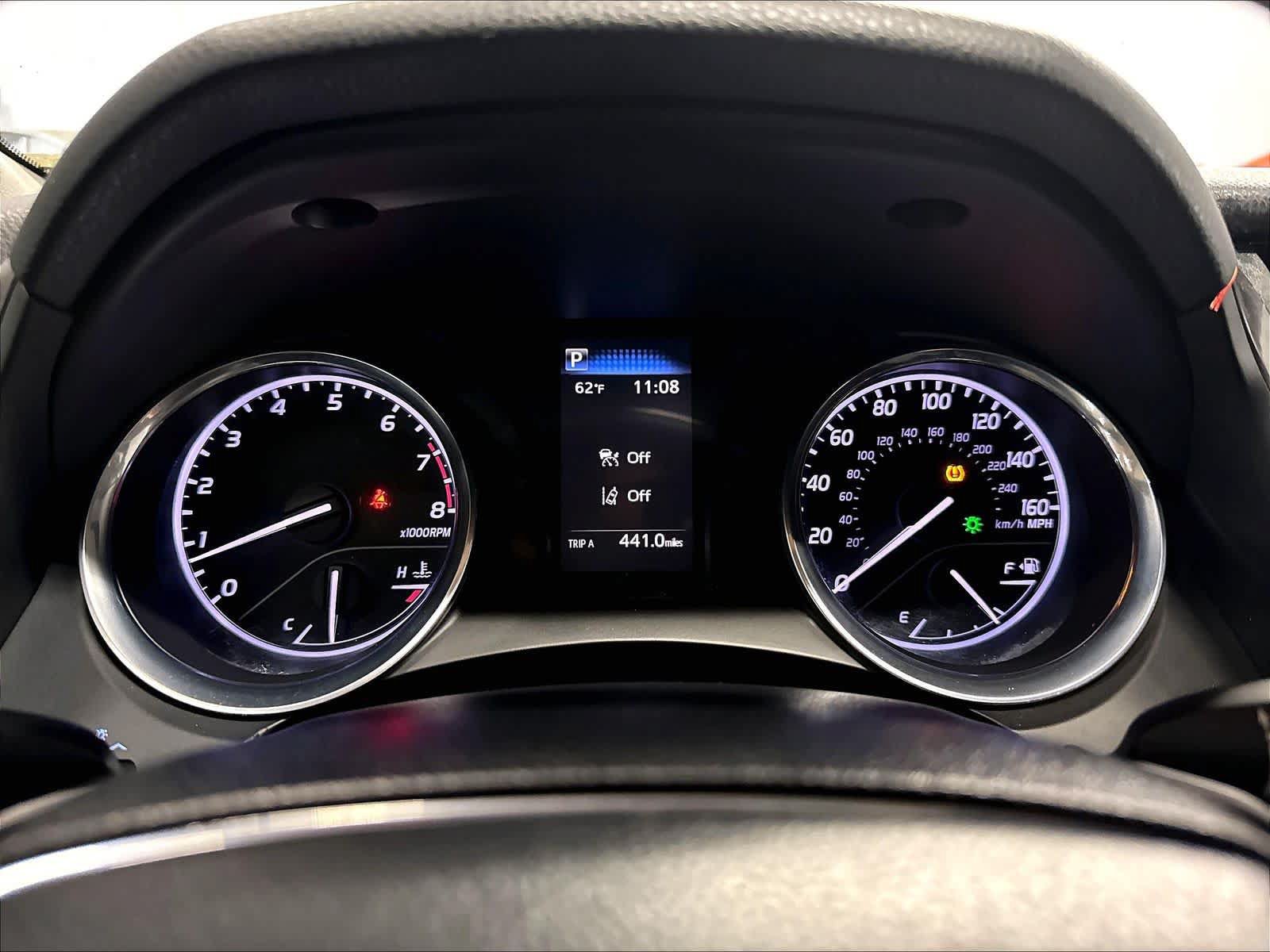 Used 2020 Toyota Camry SE FWD image 21