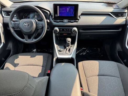 Certified 2025 Toyota RAV4 XLE AWD/4WD image 42