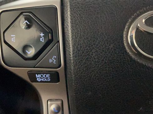 Certified 2021 Toyota 4Runner SR5 AWD/4WD image 18