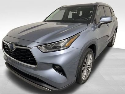 Used 2023 Toyota Highlander Platinum