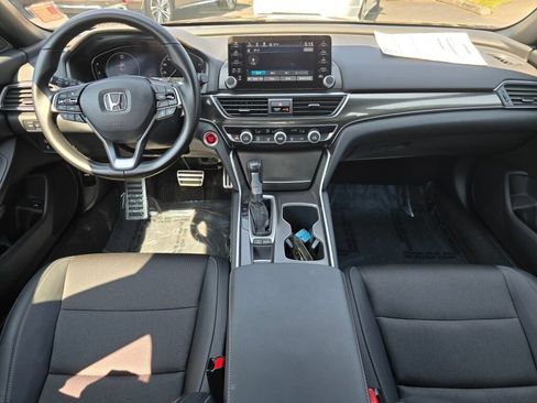 Used 2020 Honda Accord Sport image 2