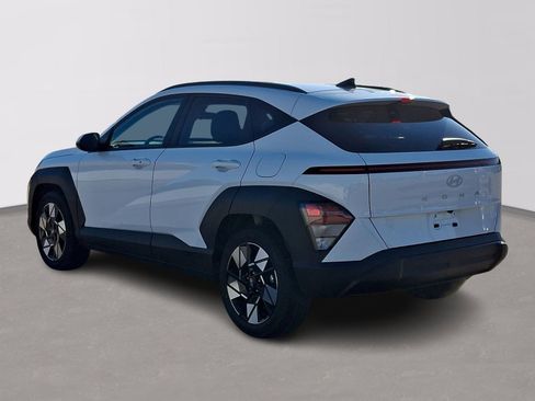 Used 2025 Hyundai Kona SEL image 4