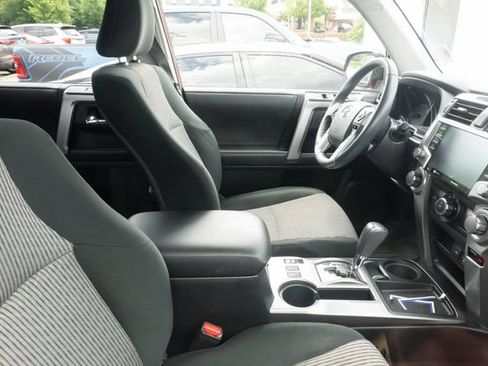 Used 2022 Toyota 4Runner SR5 RWD image 5