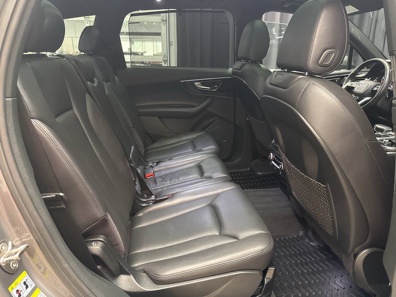 Used 2017 Audi Q7 3.0T Premium Plus w/ Premium Plus Package AWD/4WD image 26