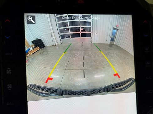 New 2026 RAM 1500 4x4 Crew Cab image 21