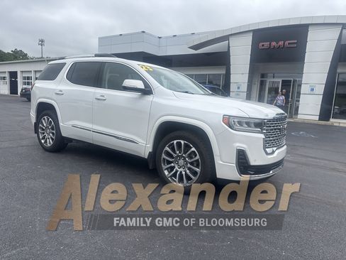 Used 2023 GMC Acadia Denali AWD/4WD image 1