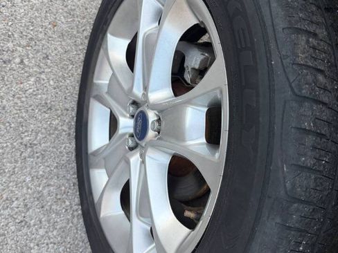 Used 2015 Ford Escape Titanium AWD/4WD image 33