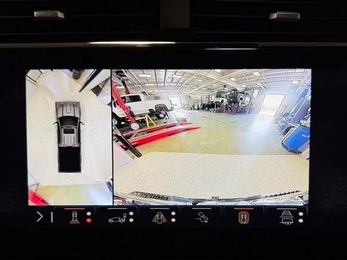 Used 2024 GMC Sierra 2500 Denali Ultimate AWD/4WD image 16