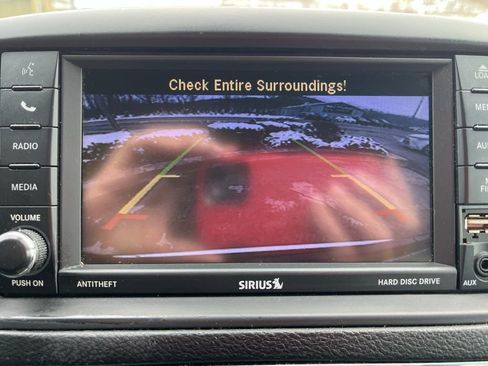 Used 2020 Dodge Grand Caravan SXT image 17