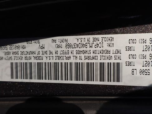 Used 2019 Jeep Cherokee Latitude Plus AWD/4WD image 4
