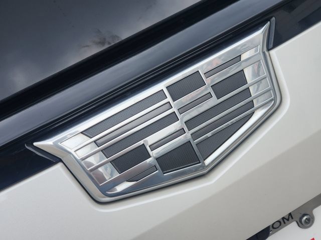 Used 2023 Cadillac Escalade ESV Sport Platinum w/ LPO, ONYX Package RWD image 9