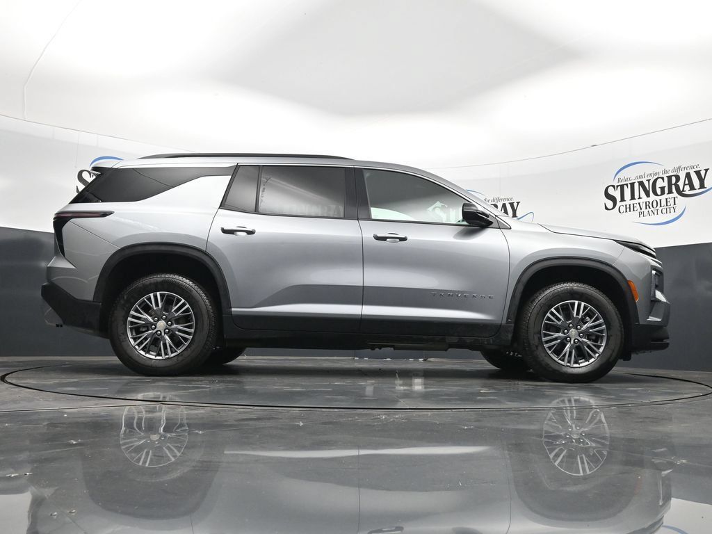 Used 2026 Chevrolet Traverse LT AWD/4WD image 33